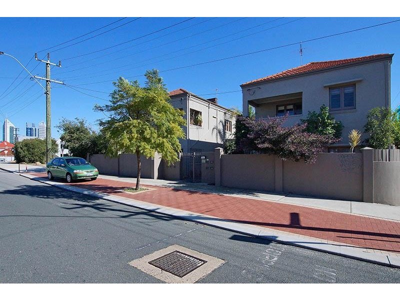 2/265 Stirling Street, Perth WA 6000