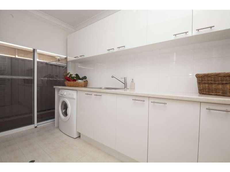 10 Padua Road, Piara Waters WA 6112