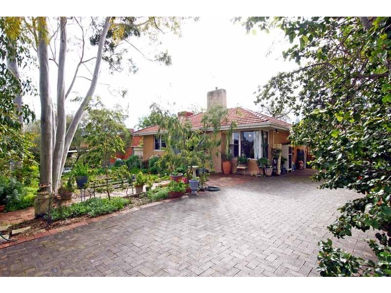 14 Cutts Street, Hamilton Hill WA 6163