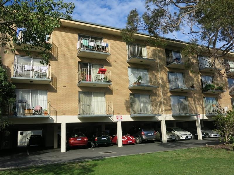 30/212 Hampden Road, Crawley WA 6009