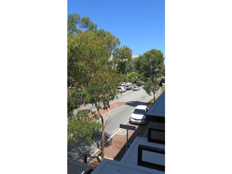 8/1 Braid Street, Perth WA 6000