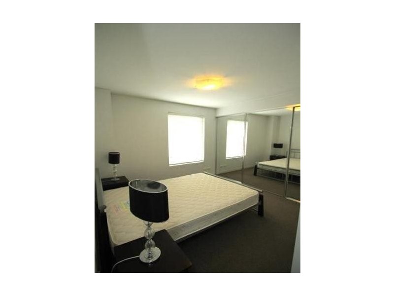 2/113 Royal Street, East Perth WA 6004