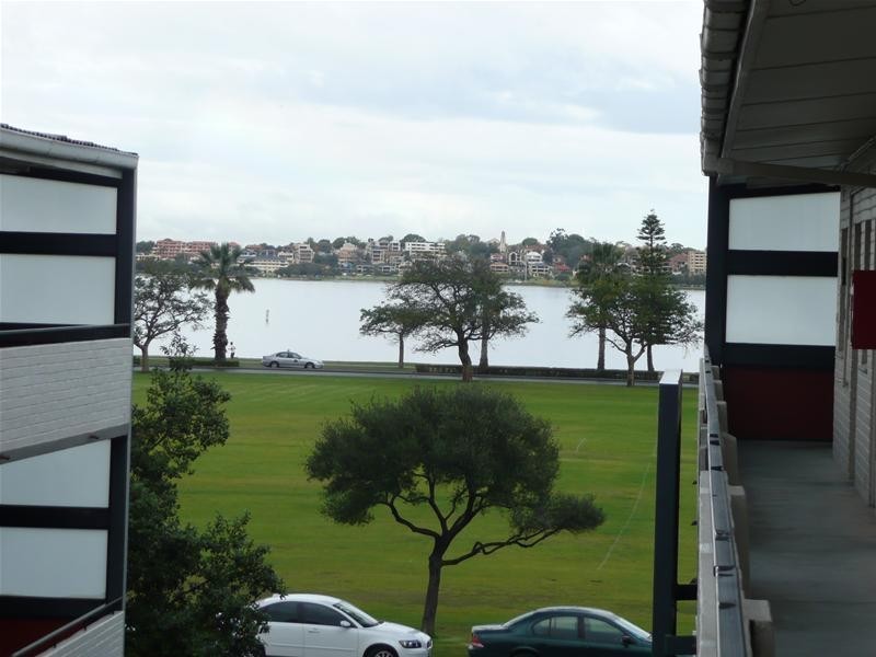 29/124 Terrace Road, Perth WA 6000