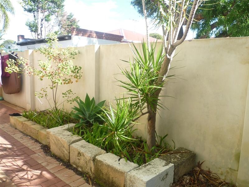 2/6 Henley Street, Ardross WA 6153