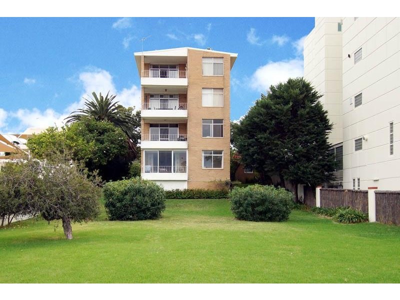 11/18 The Avenue, Crawley WA 6009