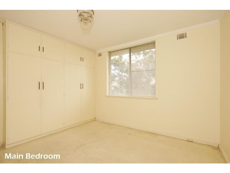 11/18 The Avenue, Crawley WA 6009