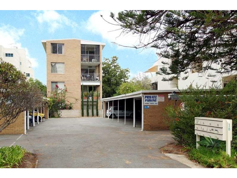 11/18 The Avenue, Crawley WA 6009