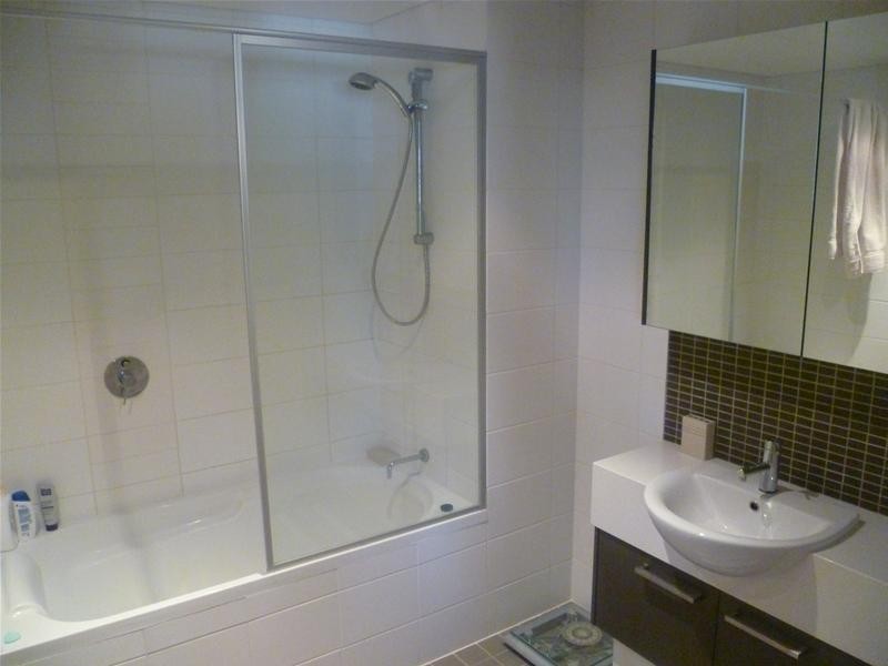 Erskine Link, East Perth WA 6004