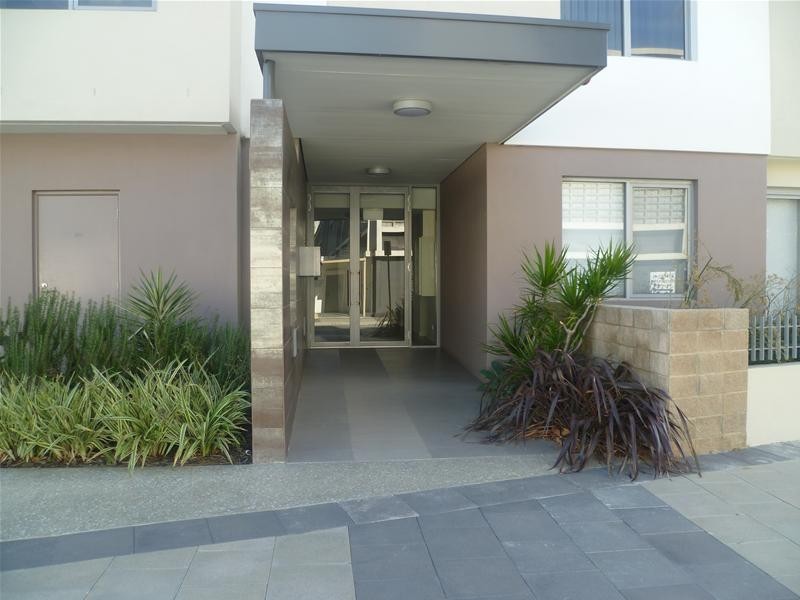 Erskine Link, East Perth WA 6004