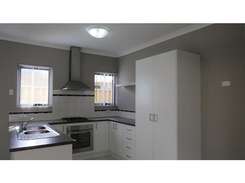 41 Van Gogh Road, Tapping WA 6065