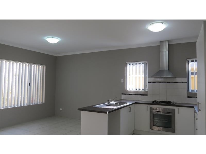 41 Van Gogh Road, Tapping WA 6065