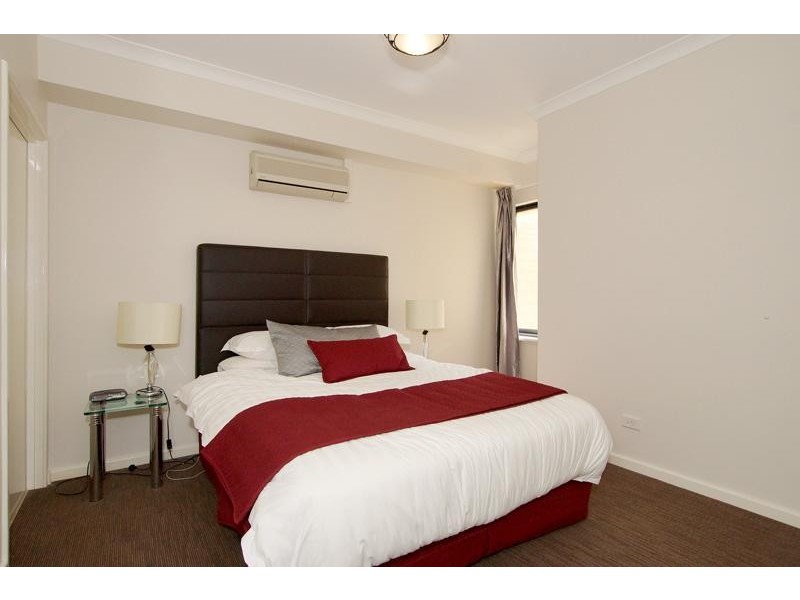 16/11 Regal Place, East Perth WA 6004