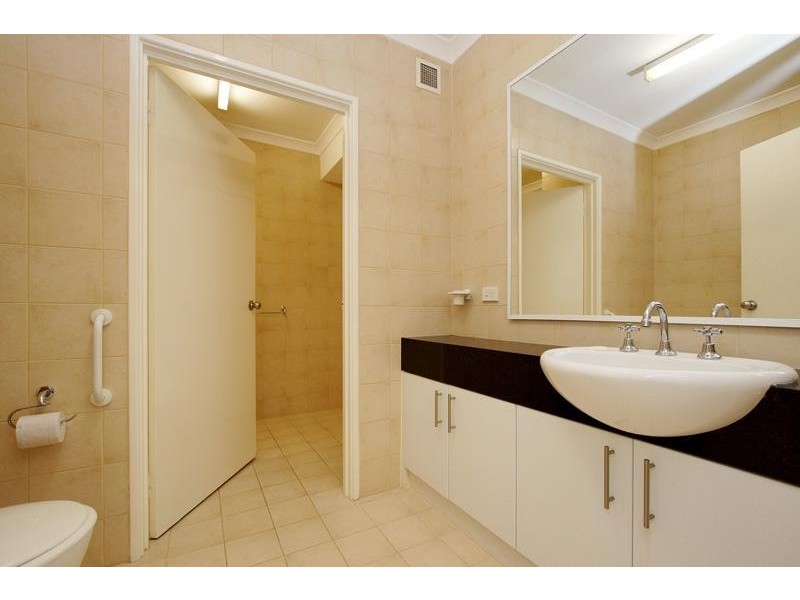 16/11 Regal Place, East Perth WA 6004