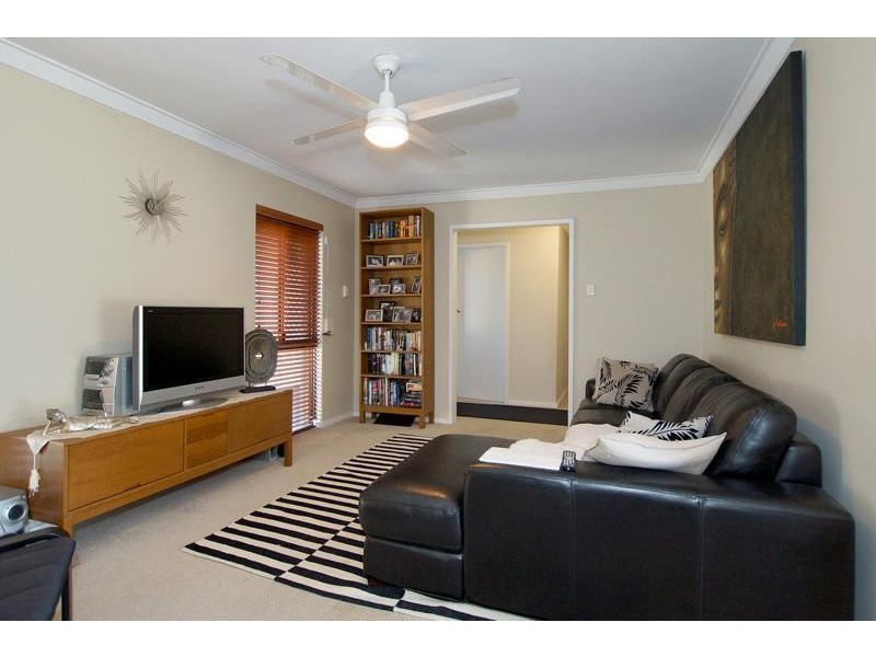 69 Watling Avenue, Lynwood WA 6147