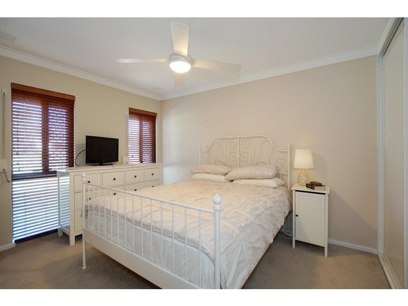 69 Watling Avenue, Lynwood WA 6147