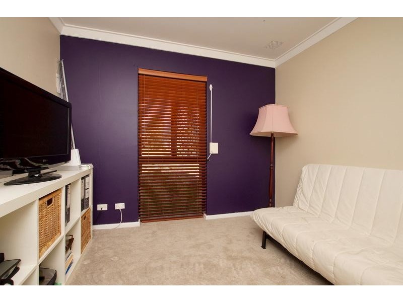 69 Watling Avenue, Lynwood WA 6147