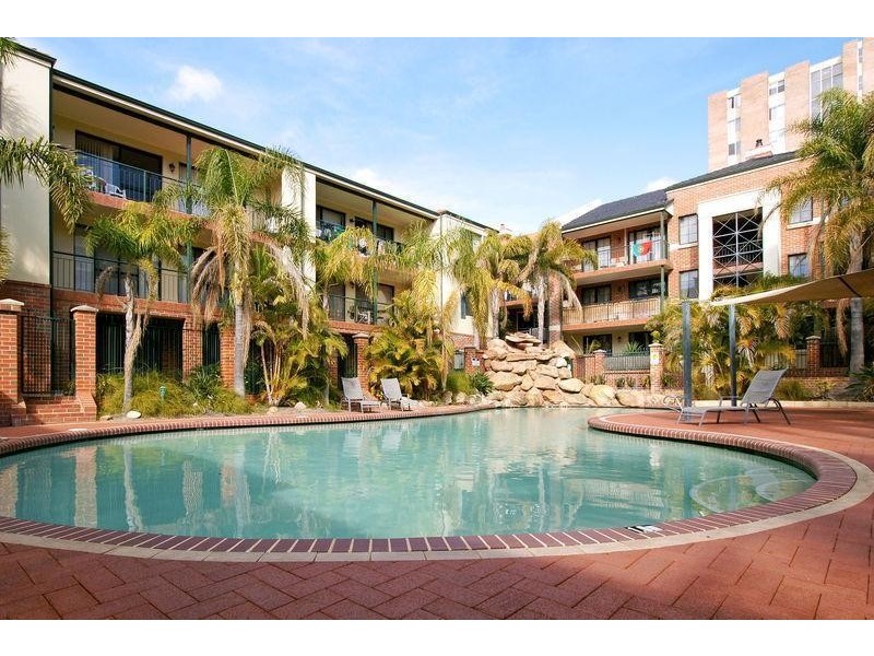 32/30 Bishops Row, East Perth WA 6004