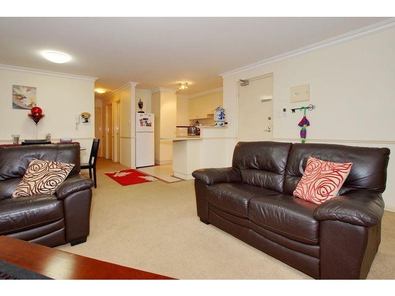 32/30 Bishops Row, East Perth WA 6004