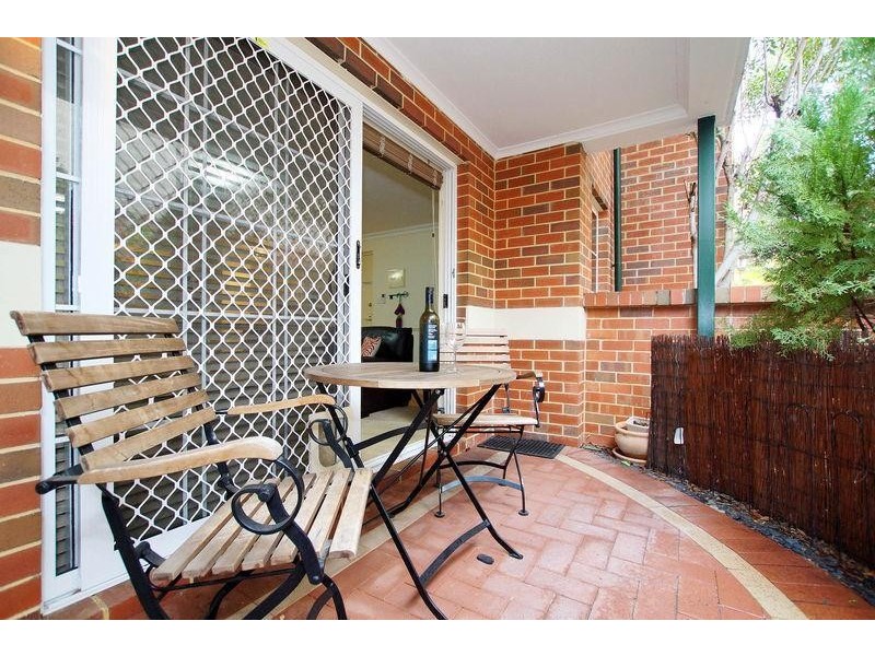 32/30 Bishops Row, East Perth WA 6004