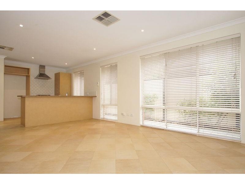 12 Riverlinks Drive, Clarkson WA 6030