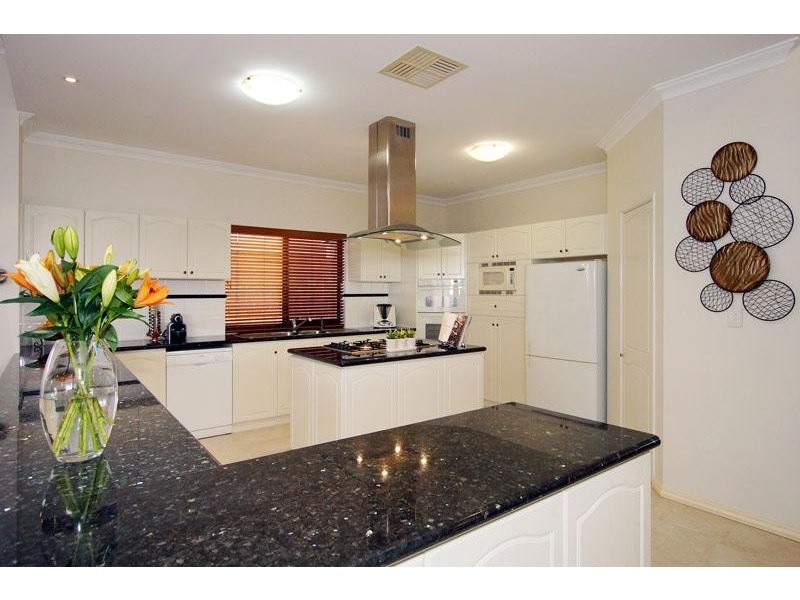 29 Henley Road, Mount Pleasant WA 6153