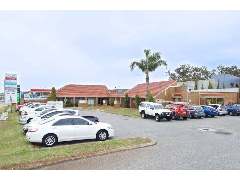 201-205 Burslem Drive, Maddington WA 6109