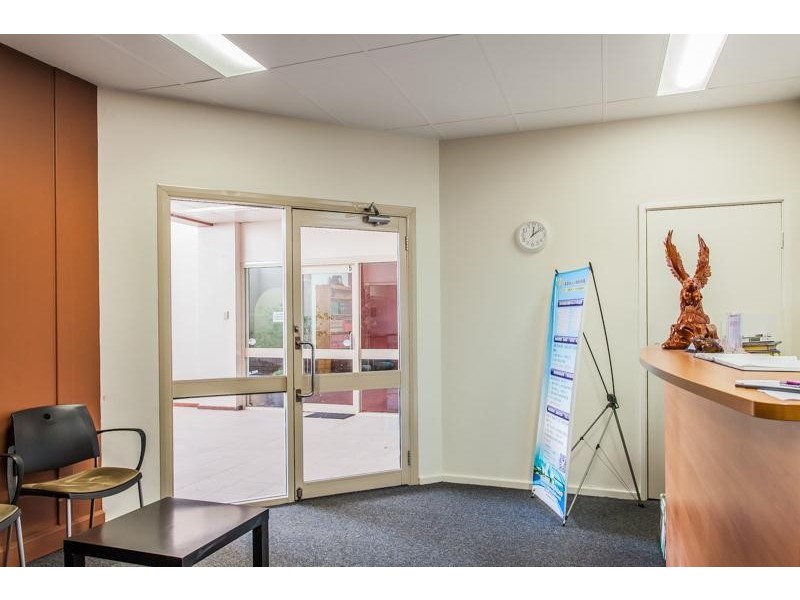 201-205 Burslem Drive, Maddington WA 6109