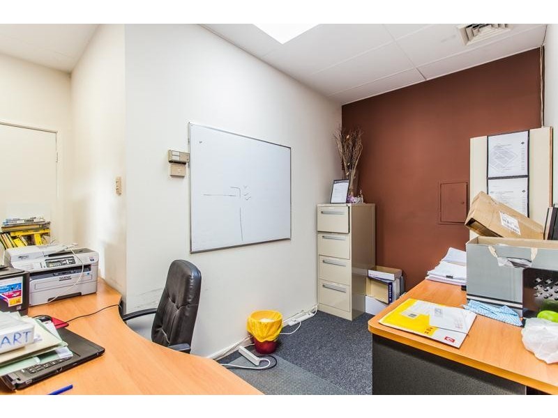 201-205 Burslem Drive, Maddington WA 6109