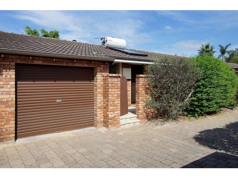 9/204 Royal Street, Yokine WA 6060