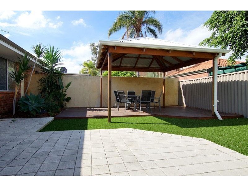 9/204 Royal Street, Yokine WA 6060