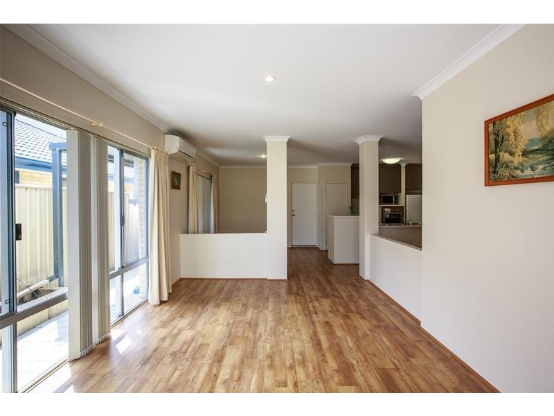 3 Dorsal Bend, Hammond Park WA 6164