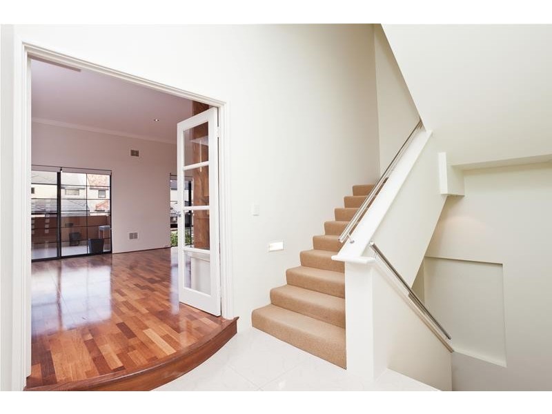 5 Vanguard Terrace, East Perth WA 6004