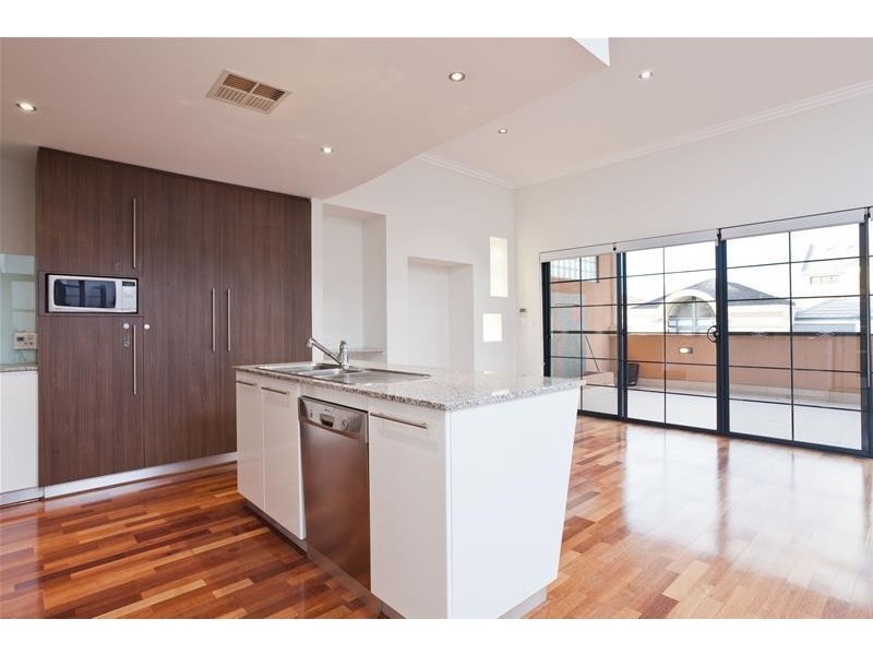 5 Vanguard Terrace, East Perth WA 6004