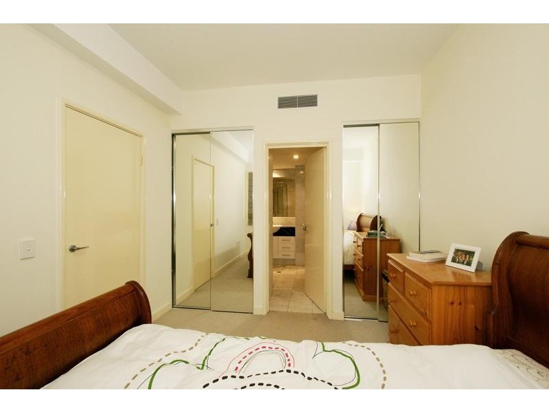 13/11 Bennett Street, East Perth WA 6004