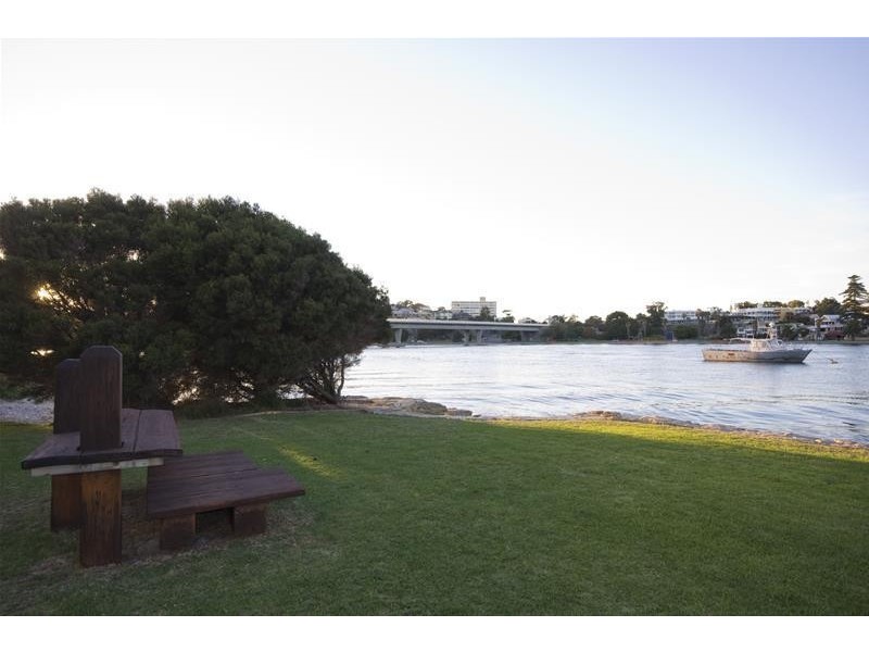 11 Queen Victoria Street, Fremantle WA 6160