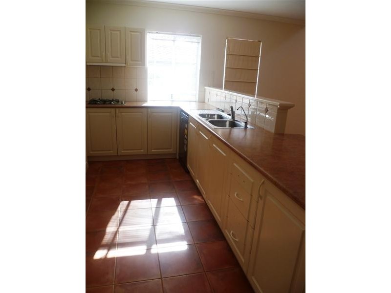 2/6 Henley Street, Ardross WA 6153