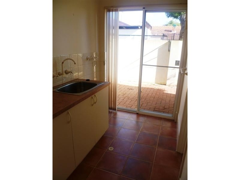 2/6 Henley Street, Ardross WA 6153