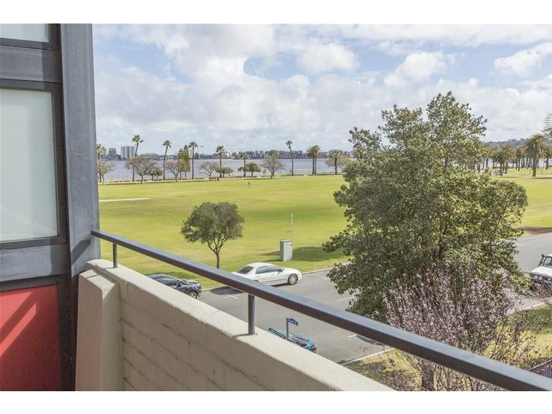 10/122 Terrace Road, Perth WA 6000