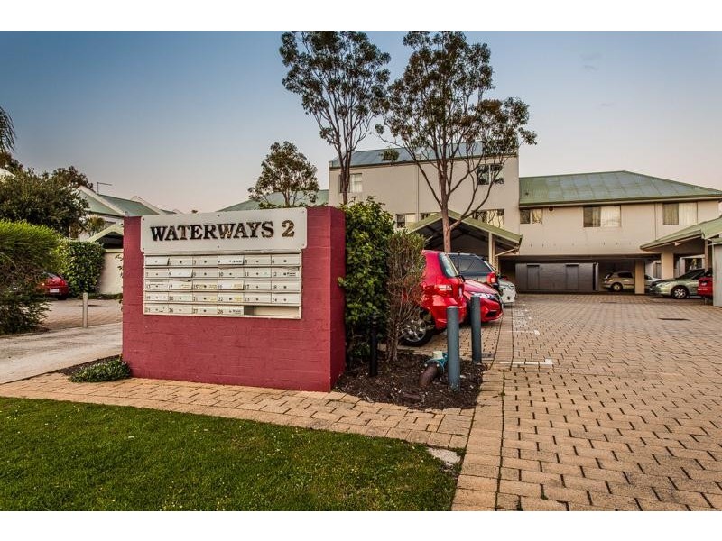 19/2 Waterway Court, Churchlands WA 6018