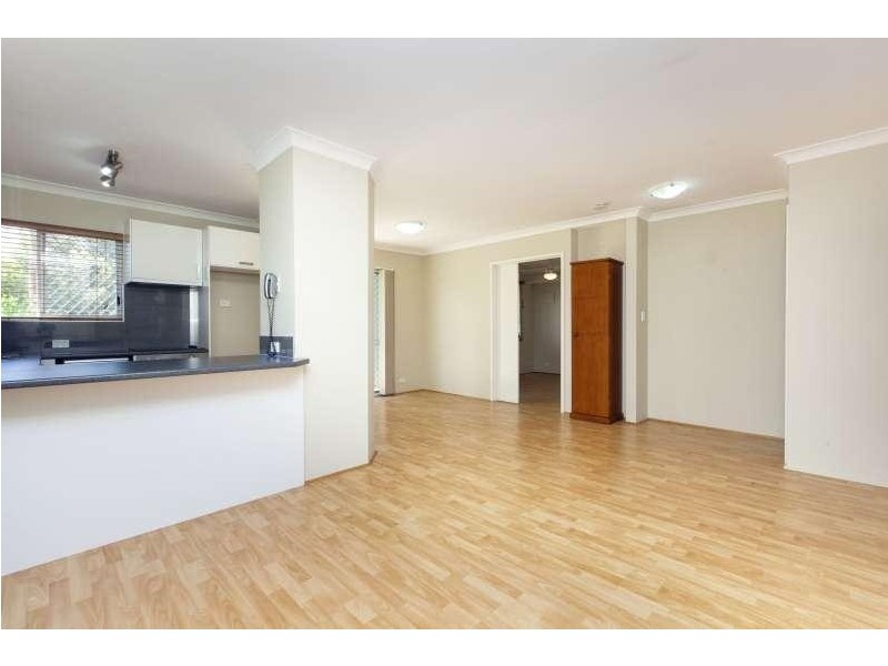 19/2 Waterway Court, Churchlands WA 6018