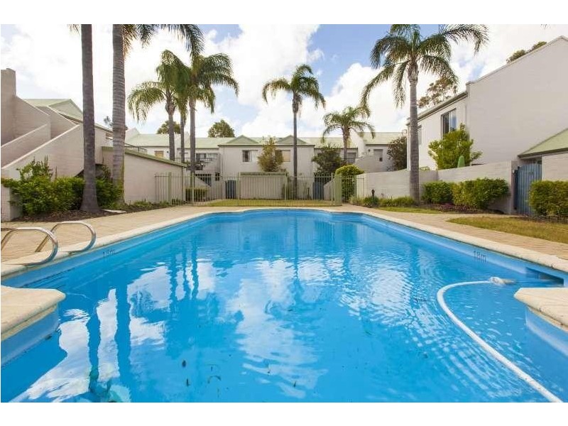 19/2 Waterway Court, Churchlands WA 6018