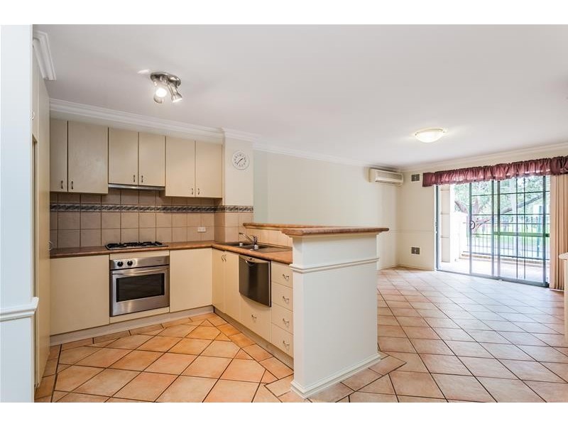 2/125 Wellington Street, East Perth WA 6004