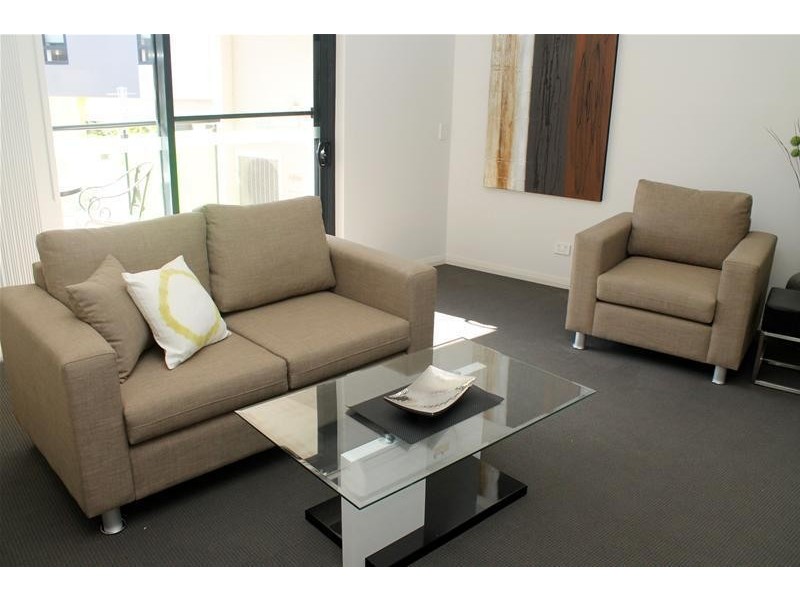 10/6 Points Way, Cockburn Central WA 6164