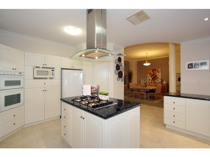 29 Henley Road, Mount Pleasant WA 6153