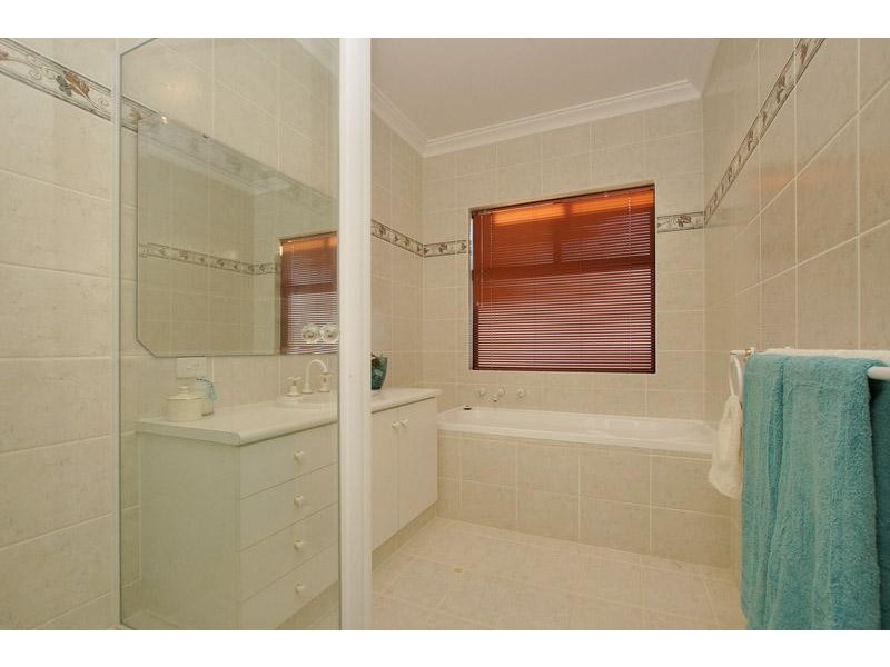 29 Henley Road, Mount Pleasant WA 6153