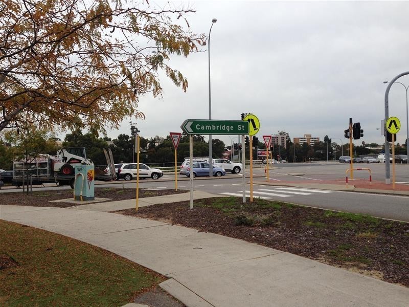 4 Bermondsey Street, West Leederville WA 6007