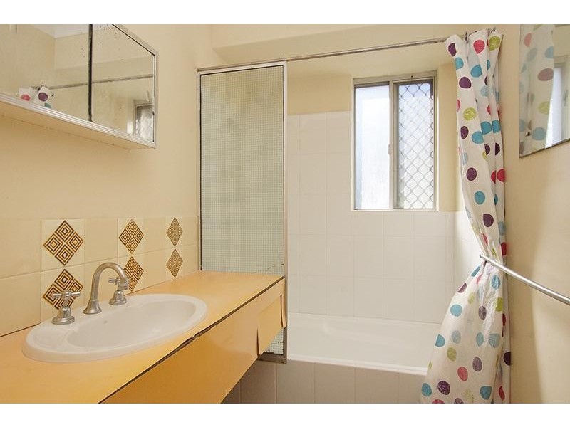 2 Garvey Street, Waterford WA 6152