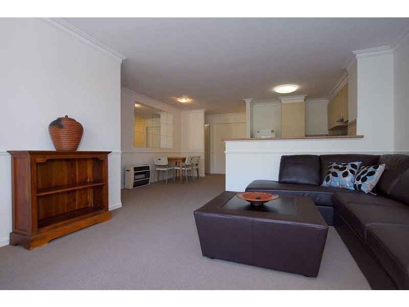 18/125 Wellington Street, East Perth WA 6004