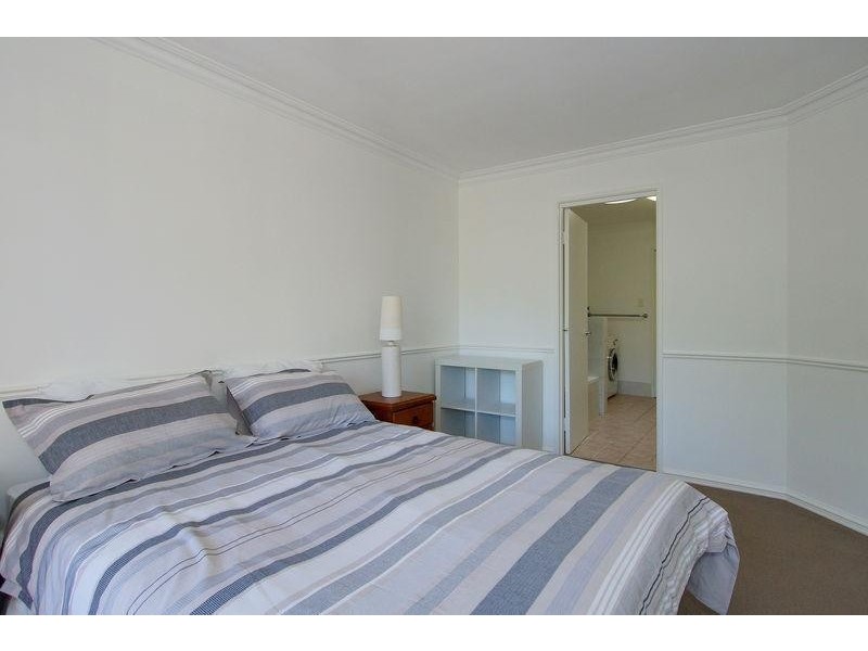 18/125 Wellington Street, East Perth WA 6004