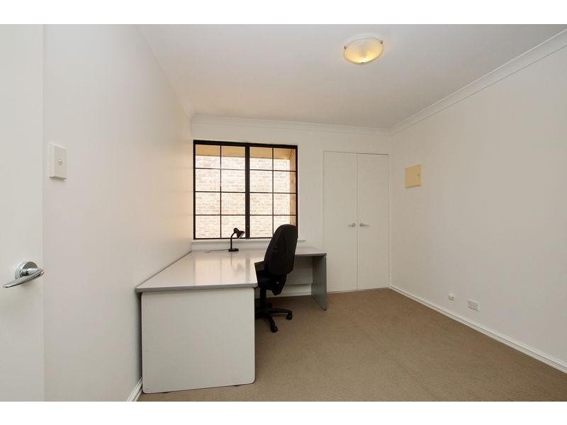 18/125 Wellington Street, East Perth WA 6004